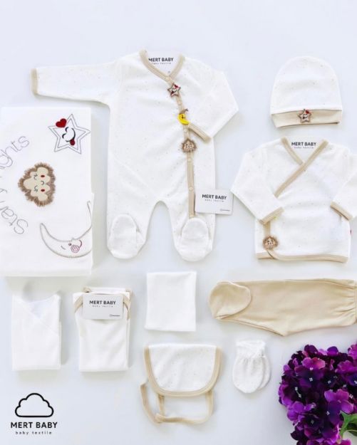 Picture of Newborn set consisting of 10 pieces